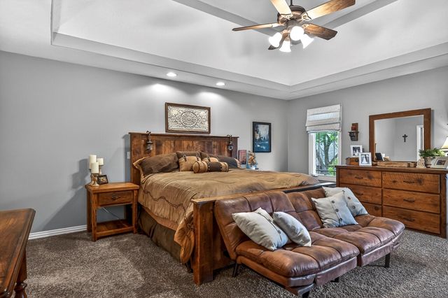 1101 W Woodhill Court, Springfield, MO 65810
