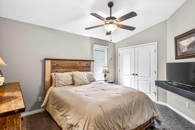 1101 W Woodhill Court, Springfield, MO 65810