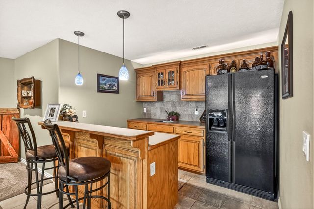 1101 W Woodhill Court, Springfield, MO 65810
