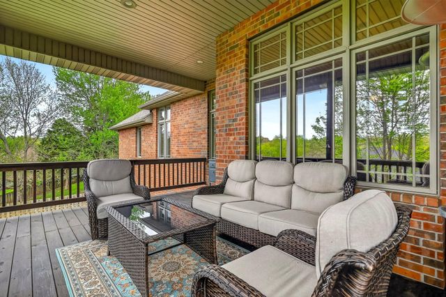 1101 W Woodhill Court, Springfield, MO 65810