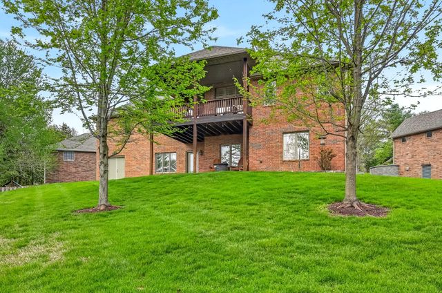 1101 W Woodhill Court, Springfield, MO 65810