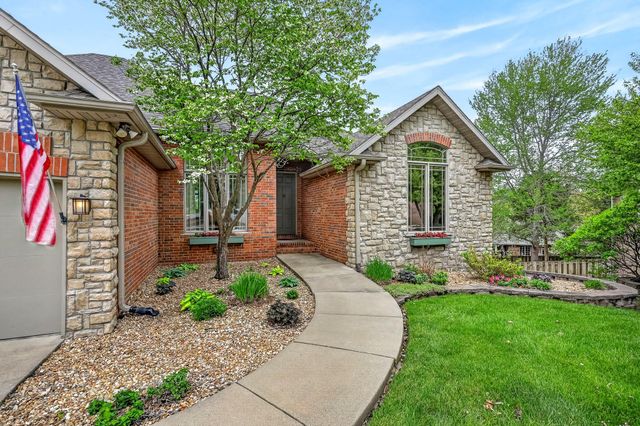 1101 W Woodhill Court, Springfield, MO 65810