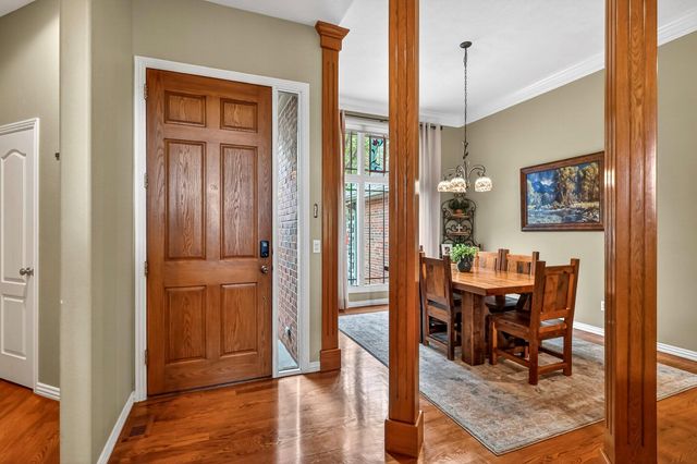 1101 W Woodhill Court, Springfield, MO 65810