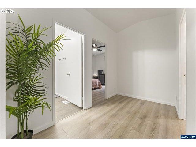 12323 Se HOLGATE Blvd 2, Portland, OR 97236