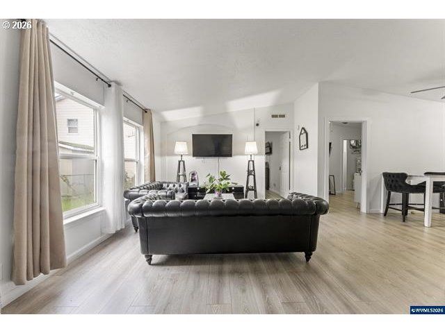 12323 Se HOLGATE Blvd 2, Portland, OR 97236