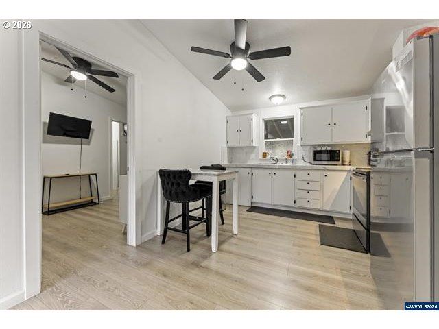 12323 Se HOLGATE Blvd 2, Portland, OR 97236