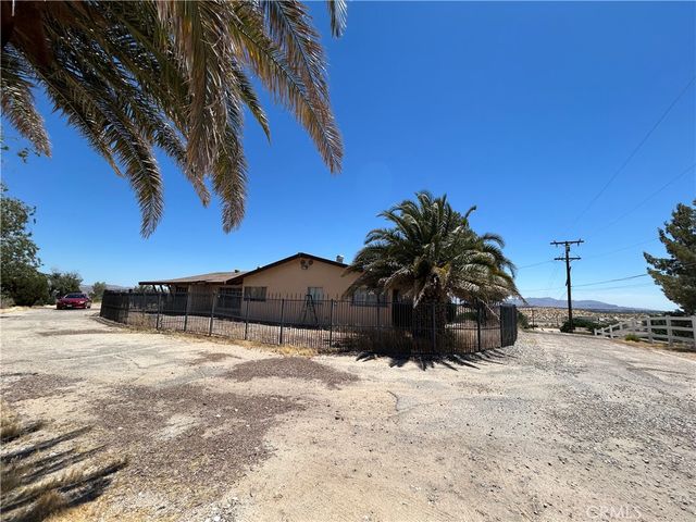 14822 Rodeo, Victorville, CA 92395