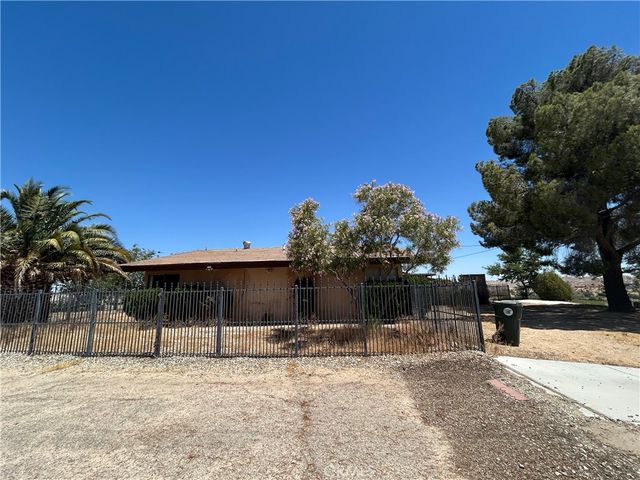 14822 Rodeo, Victorville, CA 92395