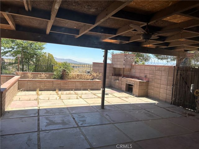 14822 Rodeo, Victorville, CA 92395