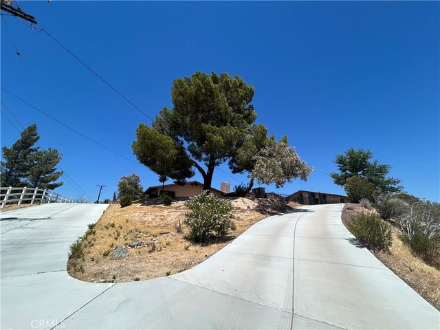 14822 Rodeo, Victorville, CA 92395