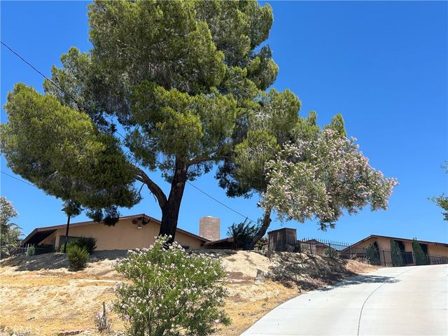 14822 Rodeo, Victorville, CA 92395