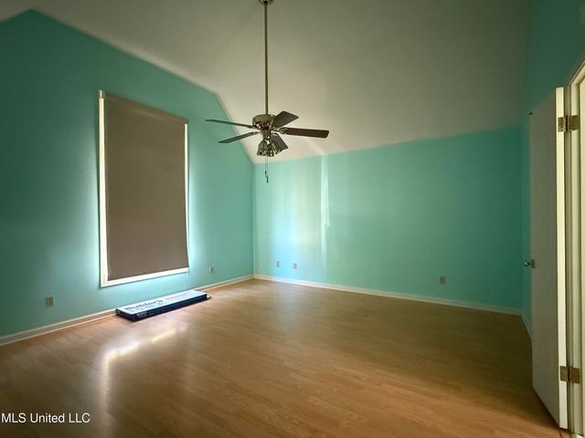 1327 Fox Chase Drive, Southaven, MS 38671