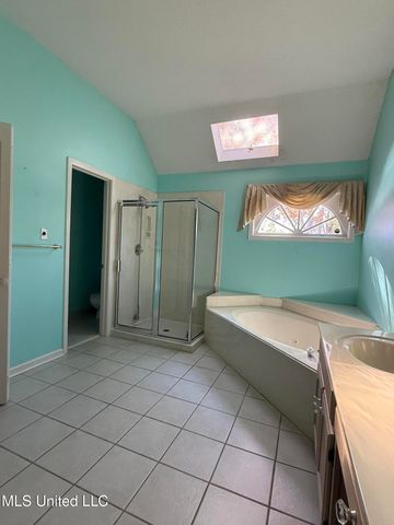 1327 Fox Chase Drive, Southaven, MS 38671