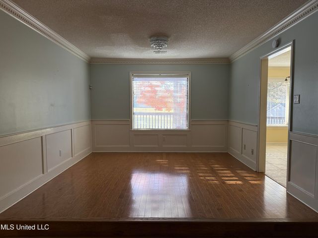 1327 Fox Chase Drive, Southaven, MS 38671