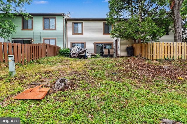2303 IONOFF RD, Harrisburg, PA 17110