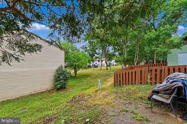 2303 IONOFF RD, Harrisburg, PA 17110