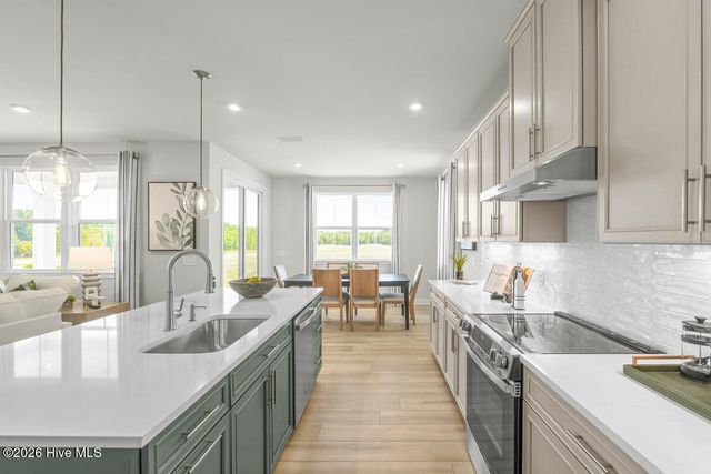 7063 Mcfarland Drive, Leland, NC 28451