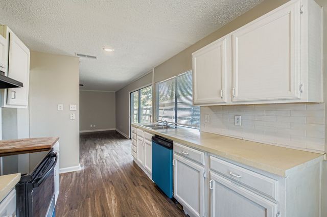 9117 Fairmont Circle, Rowlett, TX 75088