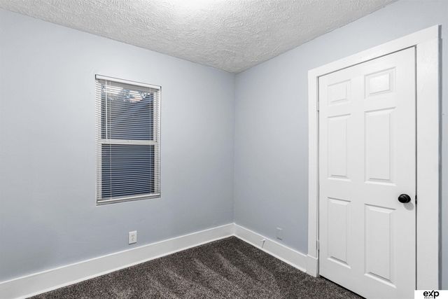 3912 S 14th Street, Omaha, NE 68107