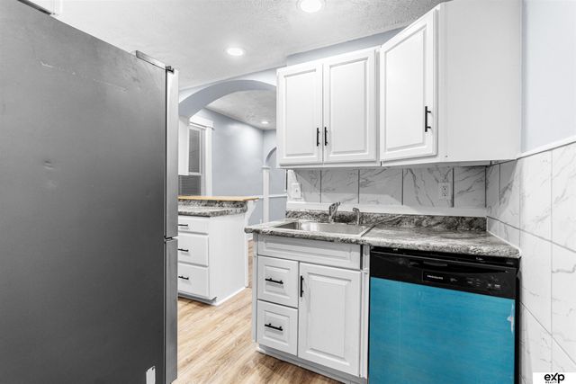 3912 S 14th Street, Omaha, NE 68107