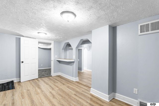 3912 S 14th Street, Omaha, NE 68107