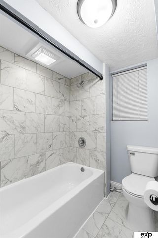 3912 S 14th Street, Omaha, NE 68107