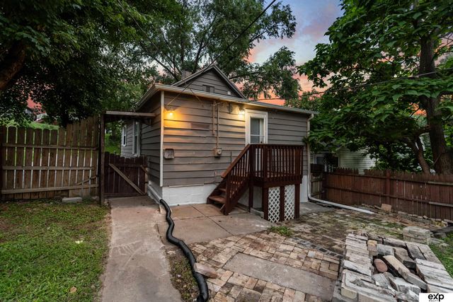 3912 S 14th Street, Omaha, NE 68107