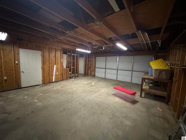 127 Bel Aire, Mayfield, KY 42066