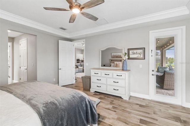 14622 RED CASTLE AVENUE, Lithia, FL 33547