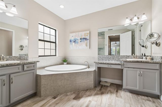 14622 RED CASTLE AVENUE, Lithia, FL 33547