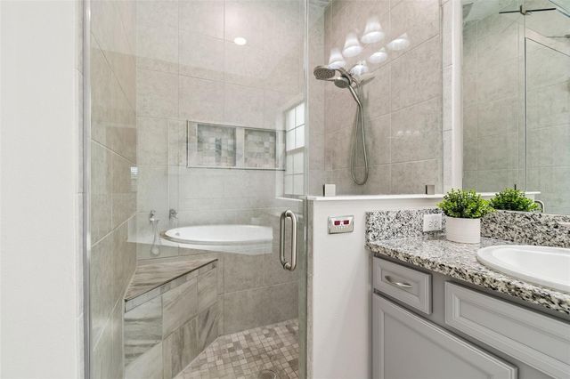 14622 RED CASTLE AVENUE, Lithia, FL 33547
