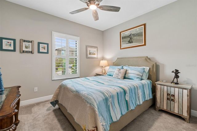 14622 RED CASTLE AVENUE, Lithia, FL 33547