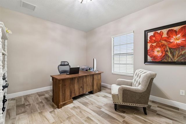 14622 RED CASTLE AVENUE, Lithia, FL 33547
