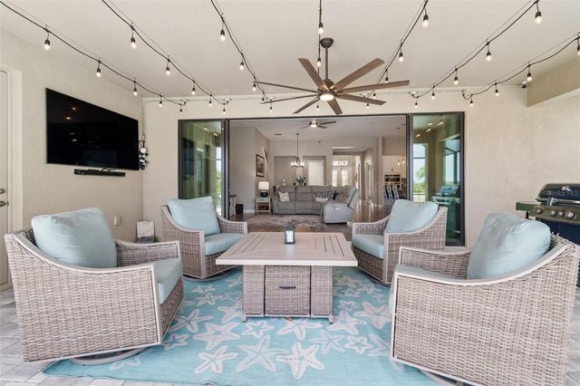 14622 RED CASTLE AVENUE, Lithia, FL 33547