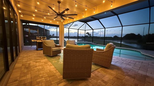 14622 RED CASTLE AVENUE, Lithia, FL 33547