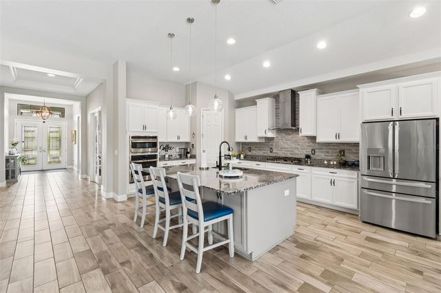 14622 RED CASTLE AVENUE, Lithia, FL 33547