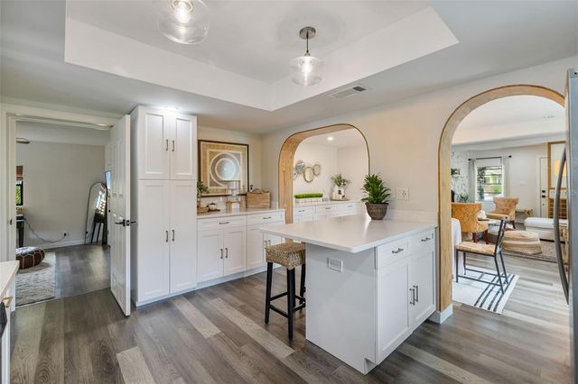 1411 E HENRY AVENUE, Tampa, FL 33604