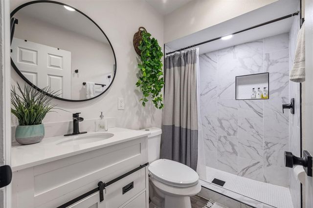 1411 E HENRY AVENUE, Tampa, FL 33604