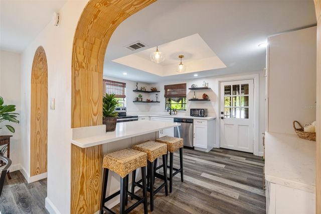 1411 E HENRY AVENUE, Tampa, FL 33604