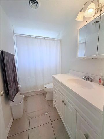 3219 CAMBRIDGE DRIVE, Sarasota, FL 34232
