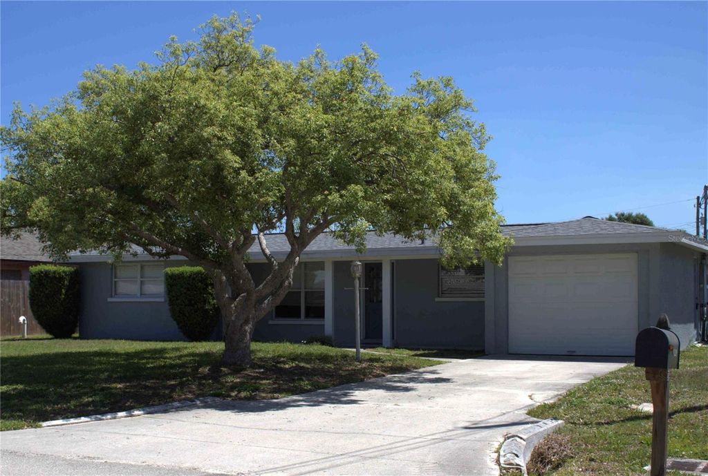3219 CAMBRIDGE DRIVE, Sarasota, FL 34232
