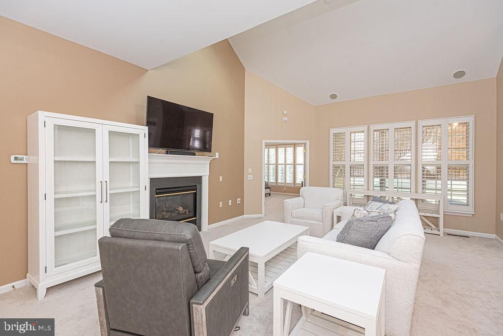 Image 9 of property listing at 8 LONG POINT CT, Ocean Pines, MD 21811