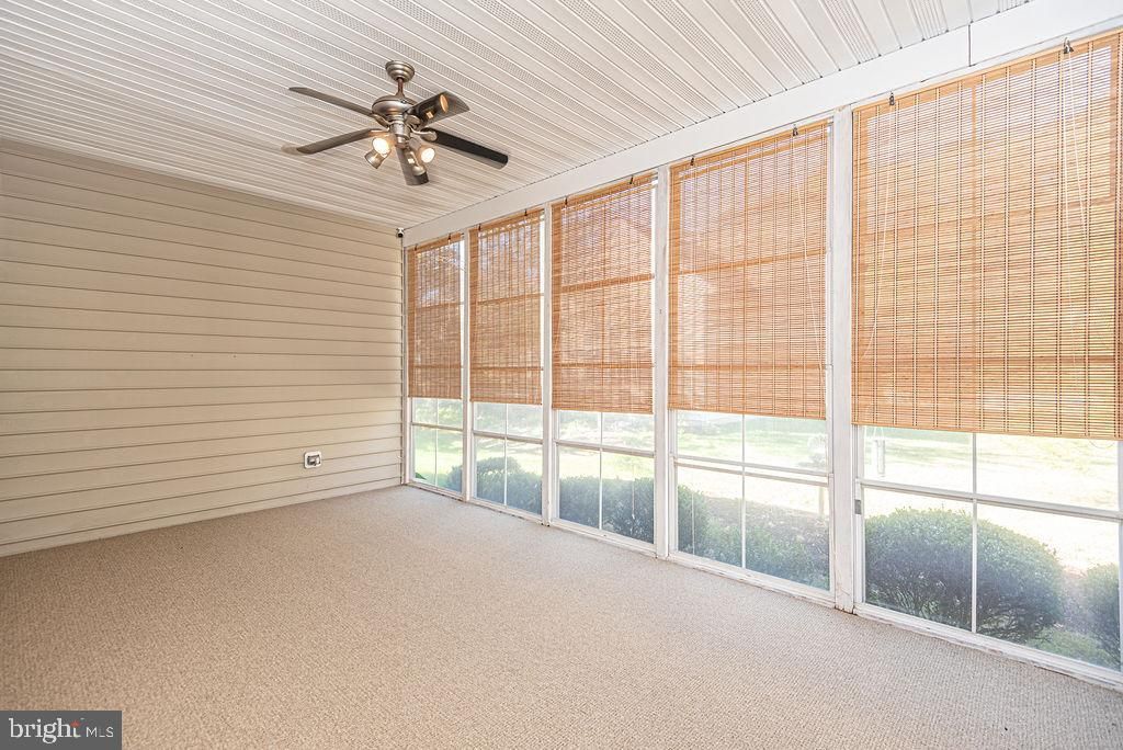 Image 20 of property listing at 8 LONG POINT CT, Ocean Pines, MD 21811