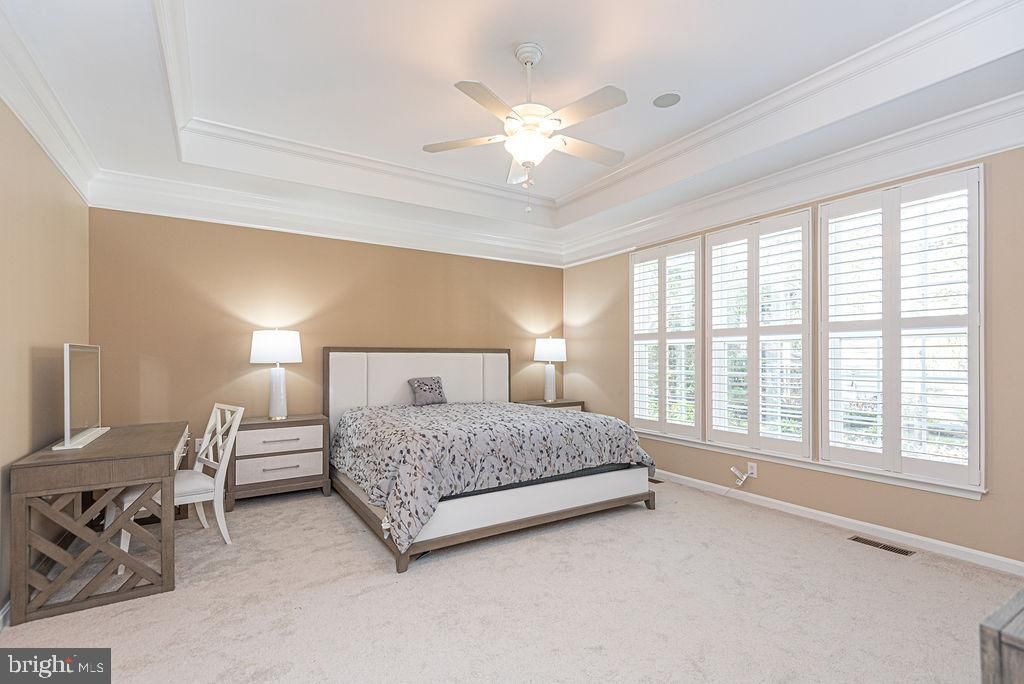 Image 26 of property listing at 8 LONG POINT CT, Ocean Pines, MD 21811