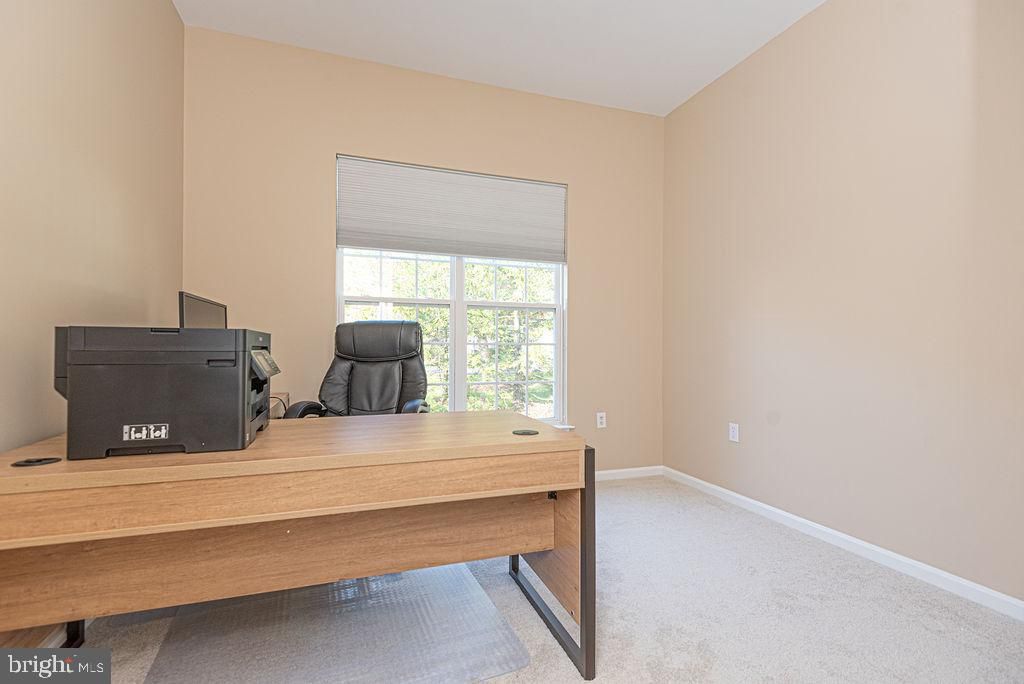 Image 40 of property listing at 8 LONG POINT CT, Ocean Pines, MD 21811