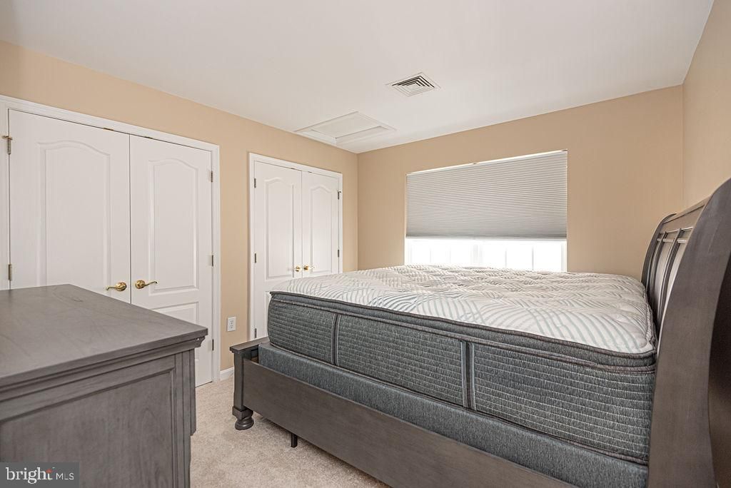 Image 52 of property listing at 8 LONG POINT CT, Ocean Pines, MD 21811