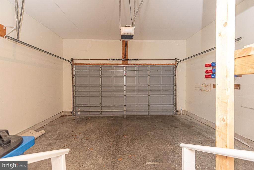 Image 56 of property listing at 8 LONG POINT CT, Ocean Pines, MD 21811