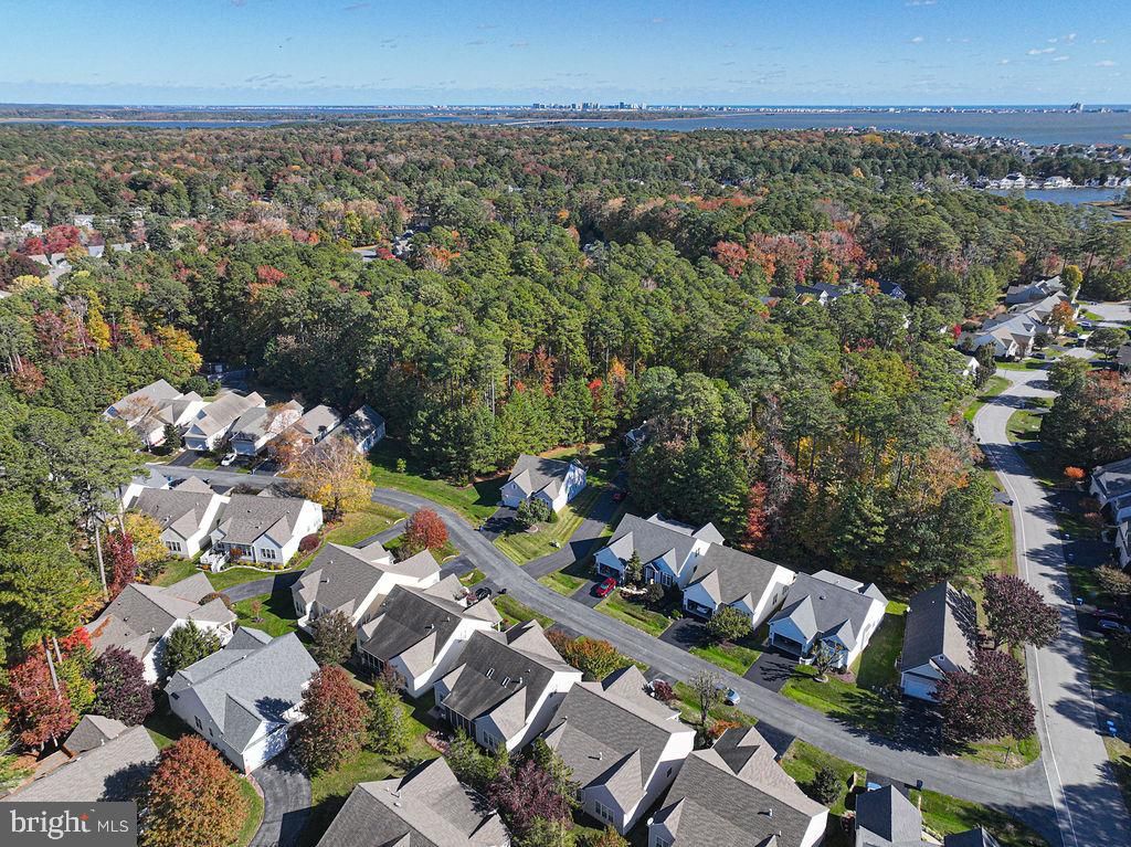 Image 63 of property listing at 8 LONG POINT CT, Ocean Pines, MD 21811