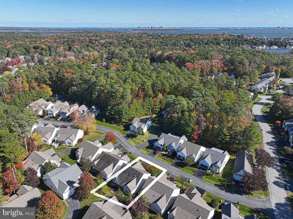 Image 64 of property listing at 8 LONG POINT CT, Ocean Pines, MD 21811