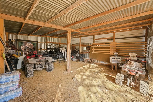 3402 County Road 1160, Greenville, TX 75401
